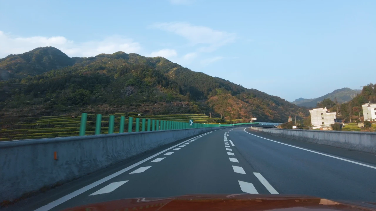 大约在 G56 杭瑞高速 249 km 处